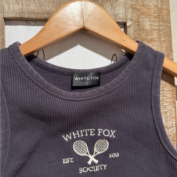 White Fox Society ribbed crop tank top size small - Picture 3 of 7